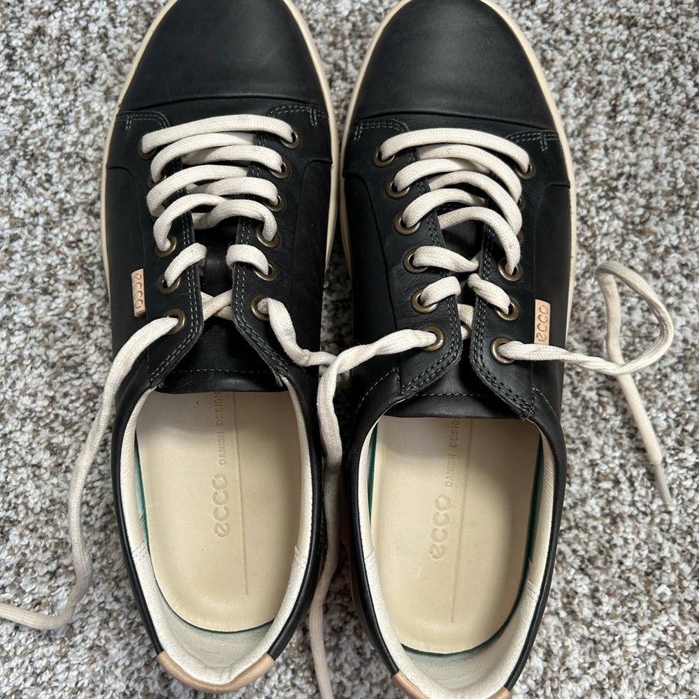 ECCO Soft 7 Black Leather Sneakers - Picture 3 of 8